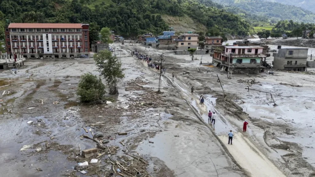 nepalflood3-29121788346609