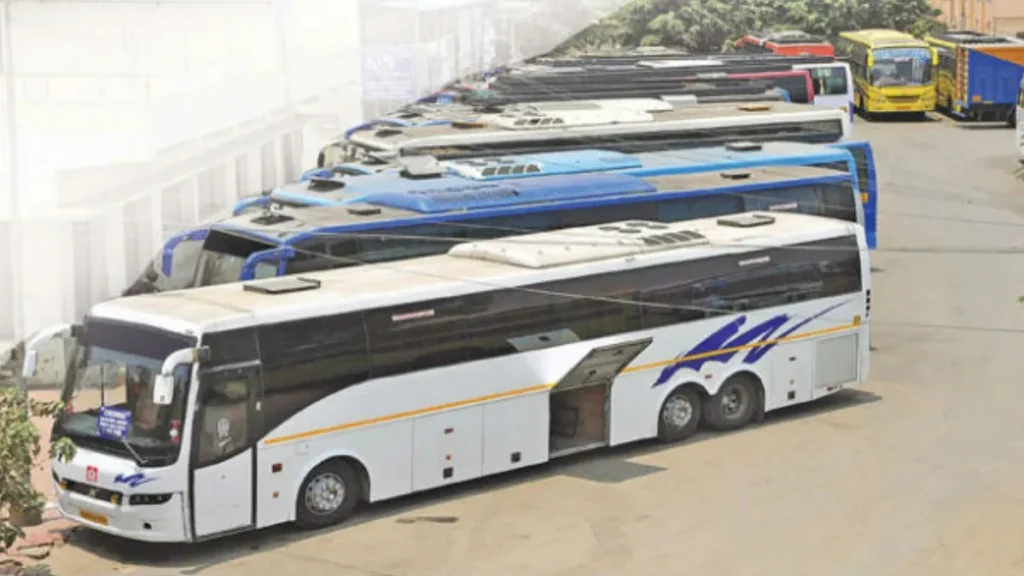 privatebus-77101790658391