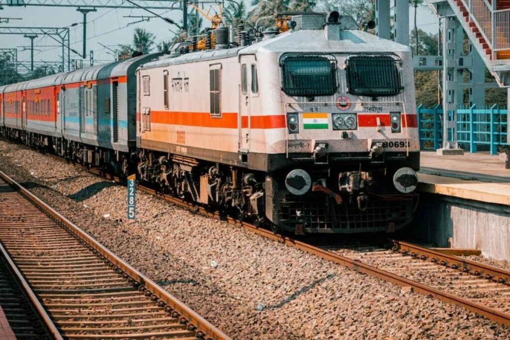 train-2026-09-7c7534b831cc595fbd01d61677b66f19-1200x800-1